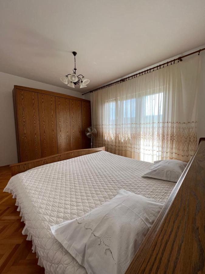 Apartament Green Valley Оміш Екстер'єр фото