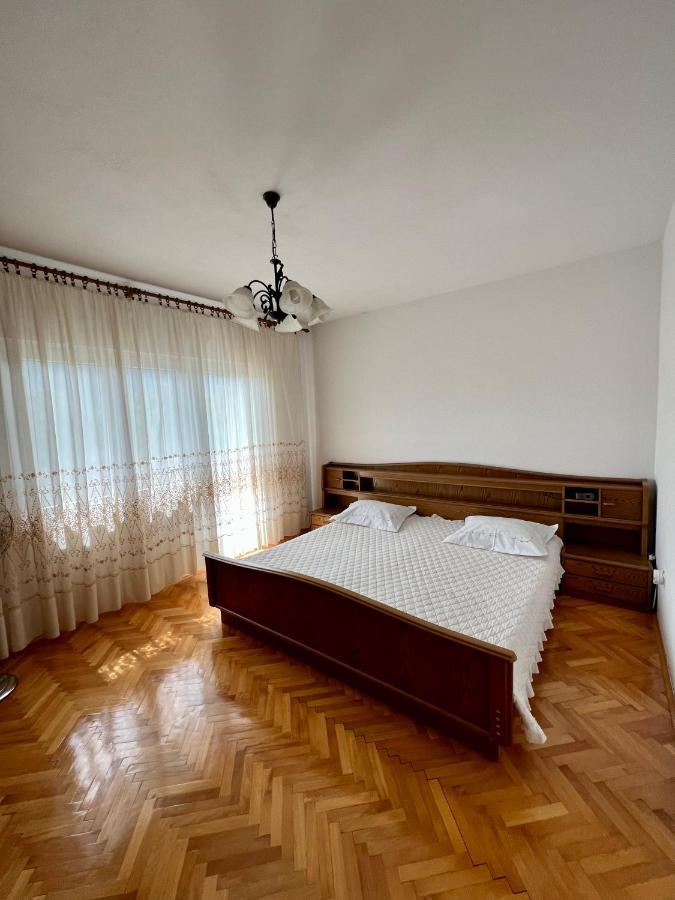 Apartament Green Valley Оміш Екстер'єр фото